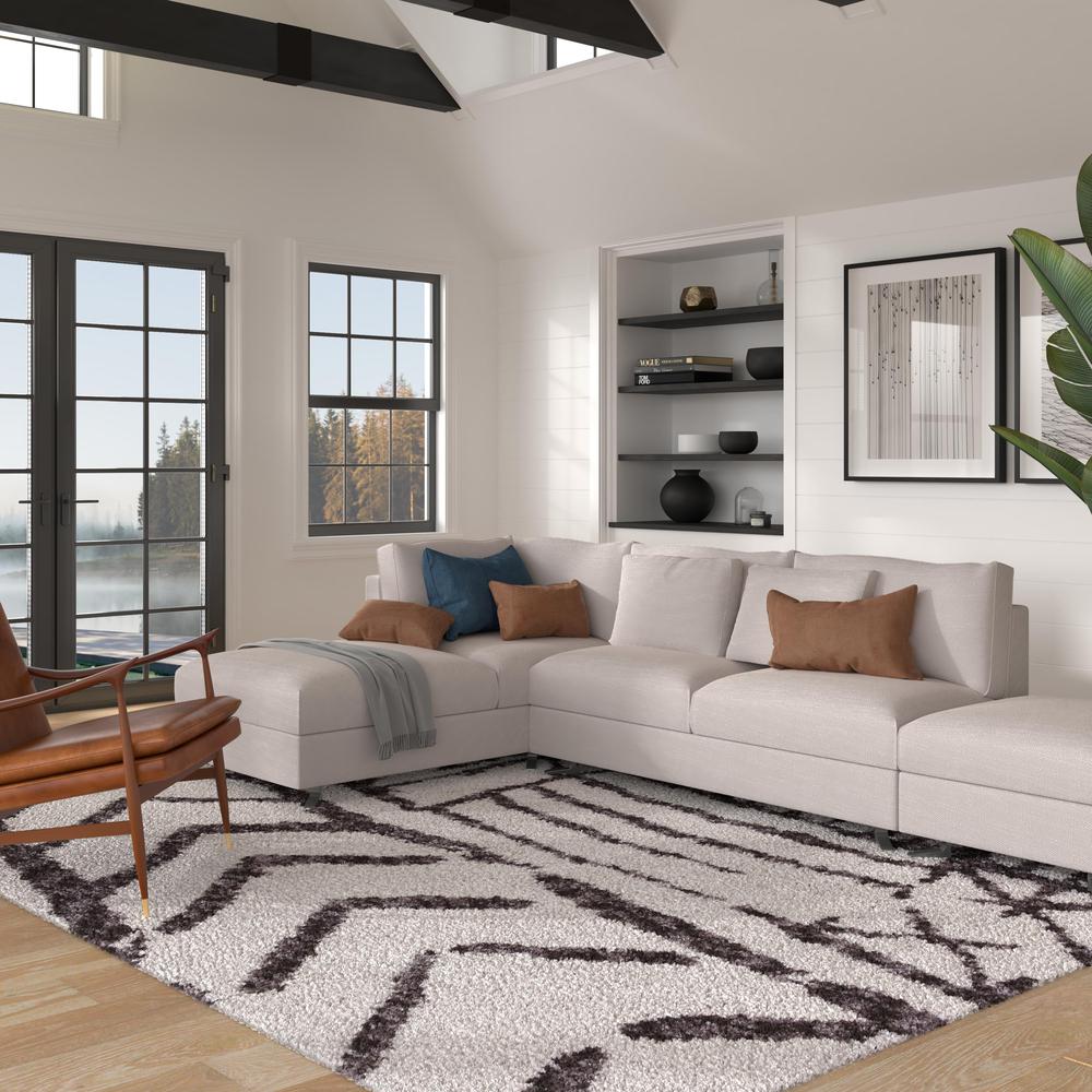 Oasis Juno White and Dark Gray Polyester Area Rug, 5'3 x 7'6"