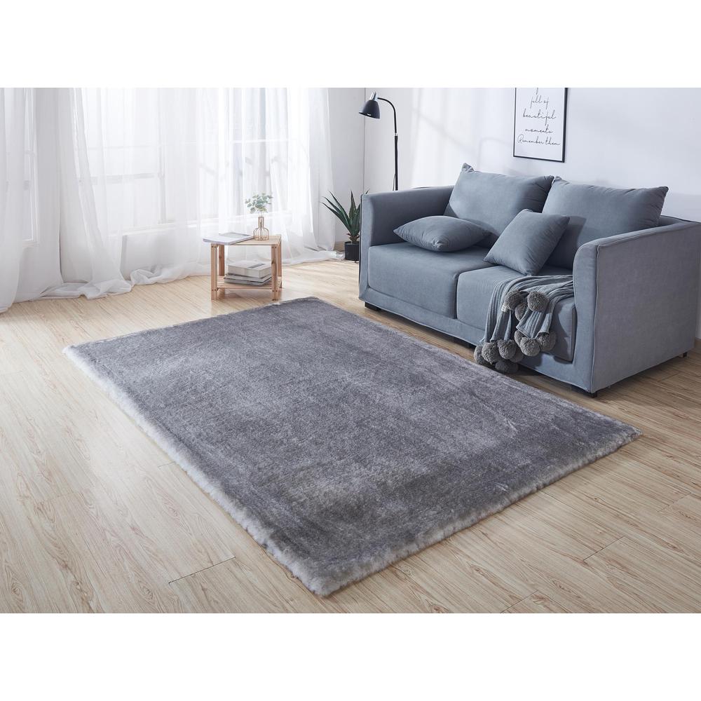 AMORE RECTANGLE 03  5' X 8'