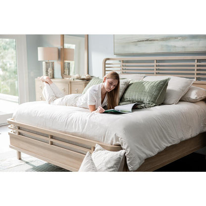 Monterey Queen Bed