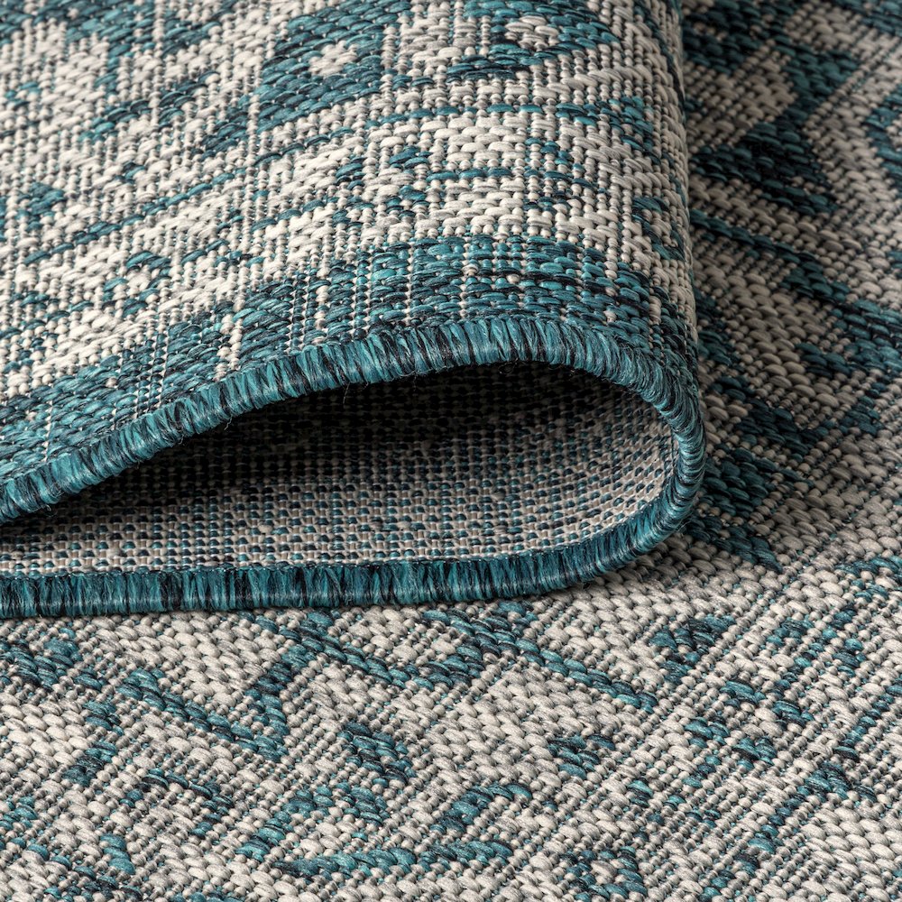 Sinjuri Medallion TetuWeave  Indoor/Outdoor  Rug