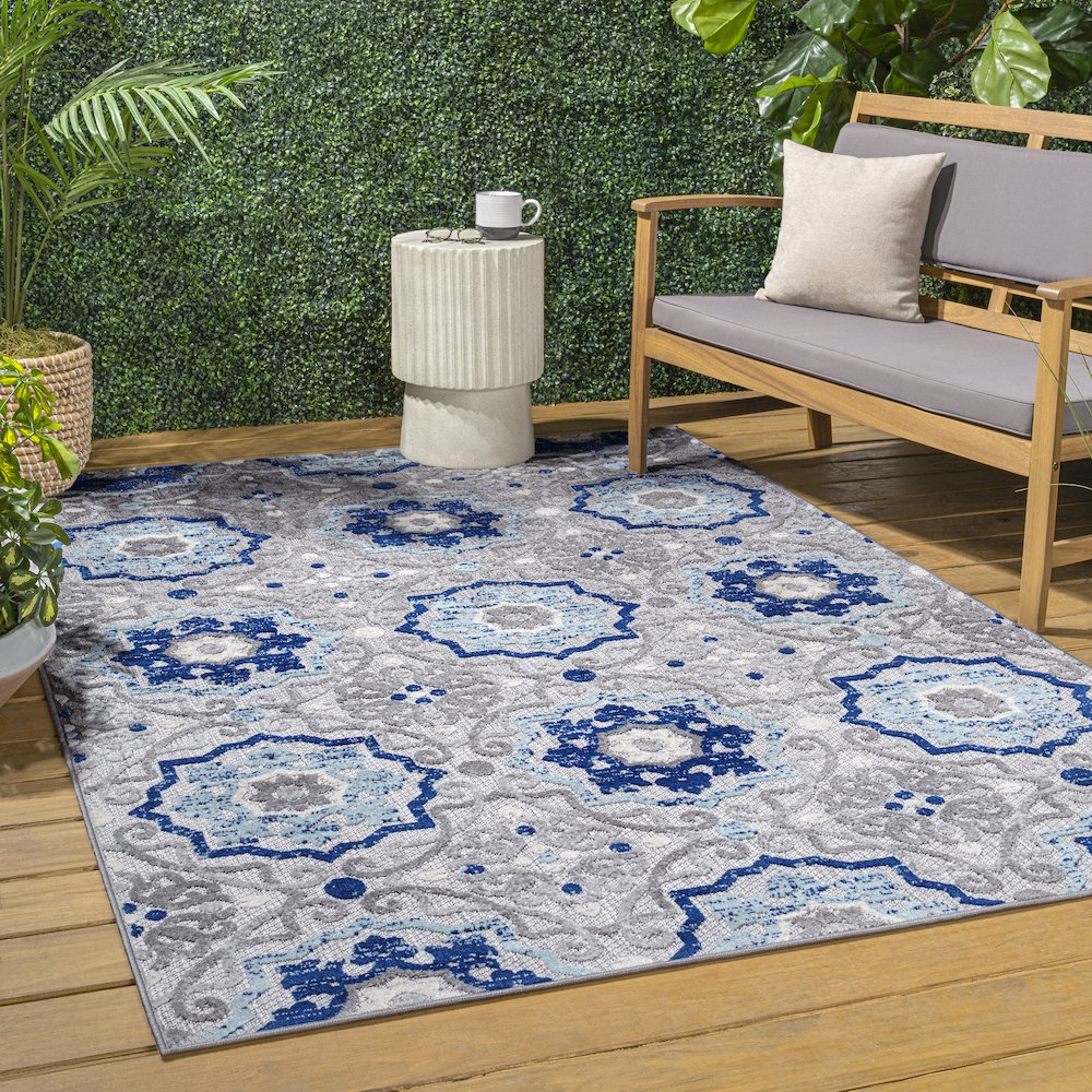 Mediterranean Medallion Indoor/Outdoor Area Rug