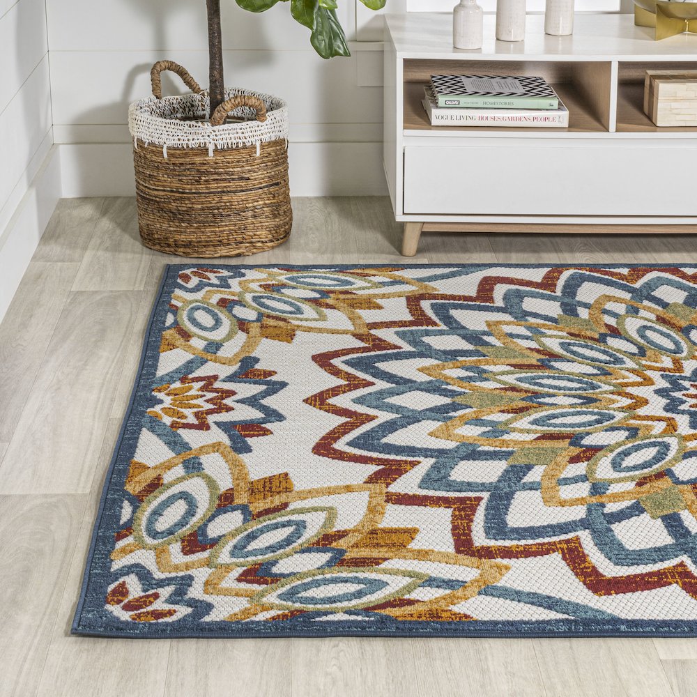 Flora Abstract Bold Mandala High-Low Indoor/Outdoor Area Rug