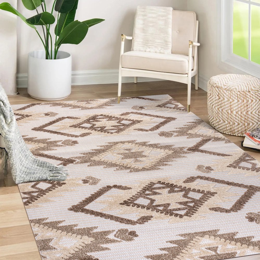 Sumak High-Low Pile Neutral Diamond Kilim Area Rug