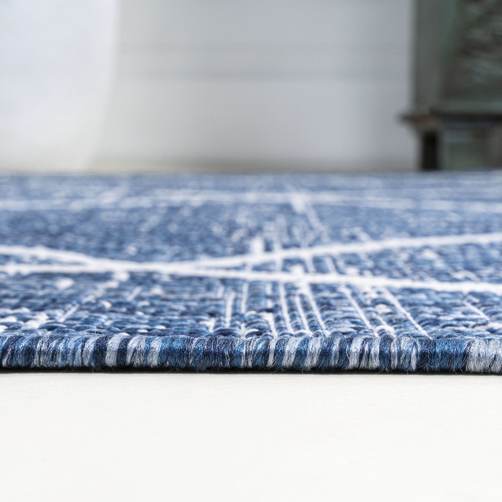 Carwa Tribal Diamond Trellis Indoor/Outdoor Area Rug
