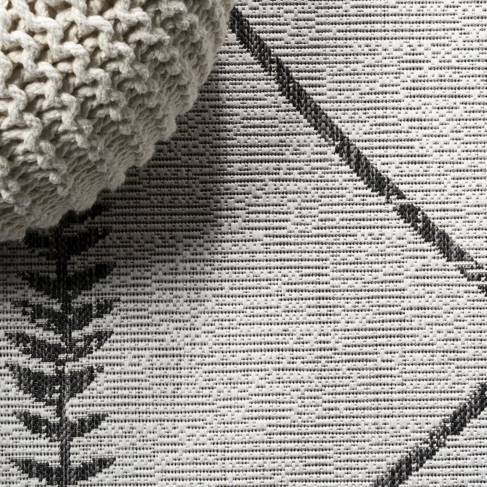 Derya Tribal Diamond Trellis Indoor/Outdoor Area Rug
