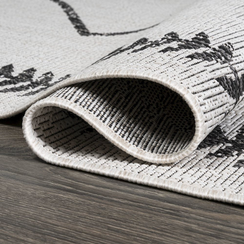 Derya Tribal Diamond Trellis Indoor/Outdoor Area Rug