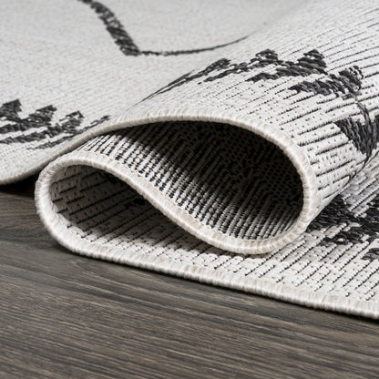 Derya Tribal Diamond Trellis Indoor/Outdoor Area Rug