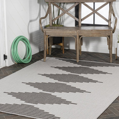 Vinales Diamond Stripe Indoor/Outdoor Area Rug
