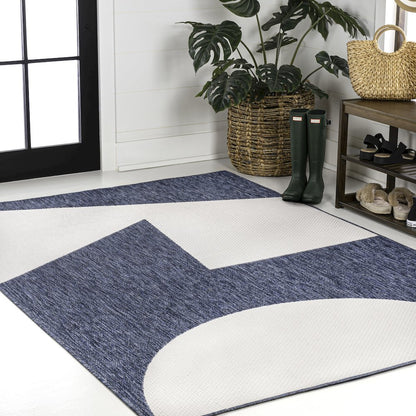 Two-Tone Navy/Cream 4 ft. x 6 ft. Indoor/Outdoor Area Rug