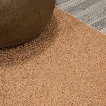 Twyla Classic Solid Low-Pile Machine-Washable Area Rug