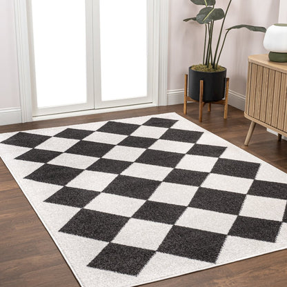 Draper Classic Geometric Diamond Pattern Area Rug