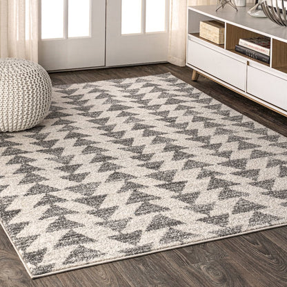 Aisha Moroccan Triangle Geometric Area Rug
