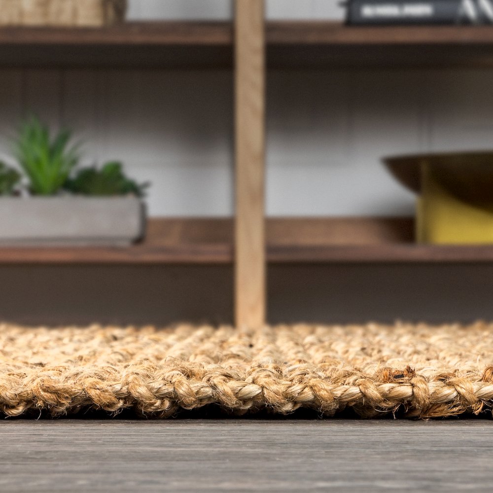 Pata Hand Woven Chunky Jute With Fringe Area Rug