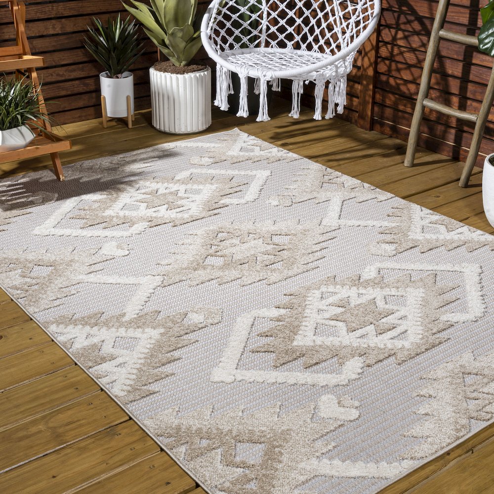 Sumak High-Low Pile Neutral Diamond Kilim Area Rug