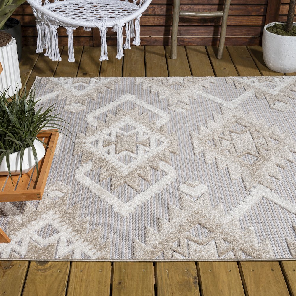 Sumak High-Low Pile Neutral Diamond Kilim Area Rug