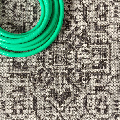 Sinjuri Medallion Textured Weave Indoor/Outdoor Area Rug