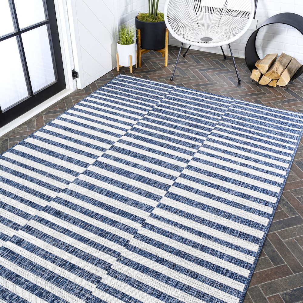 Sukie Modern Offset Stripe Indoor/Outdoor Area Rug