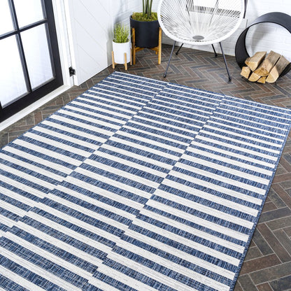 Sukie Modern Offset Stripe Indoor/Outdoor Area Rug