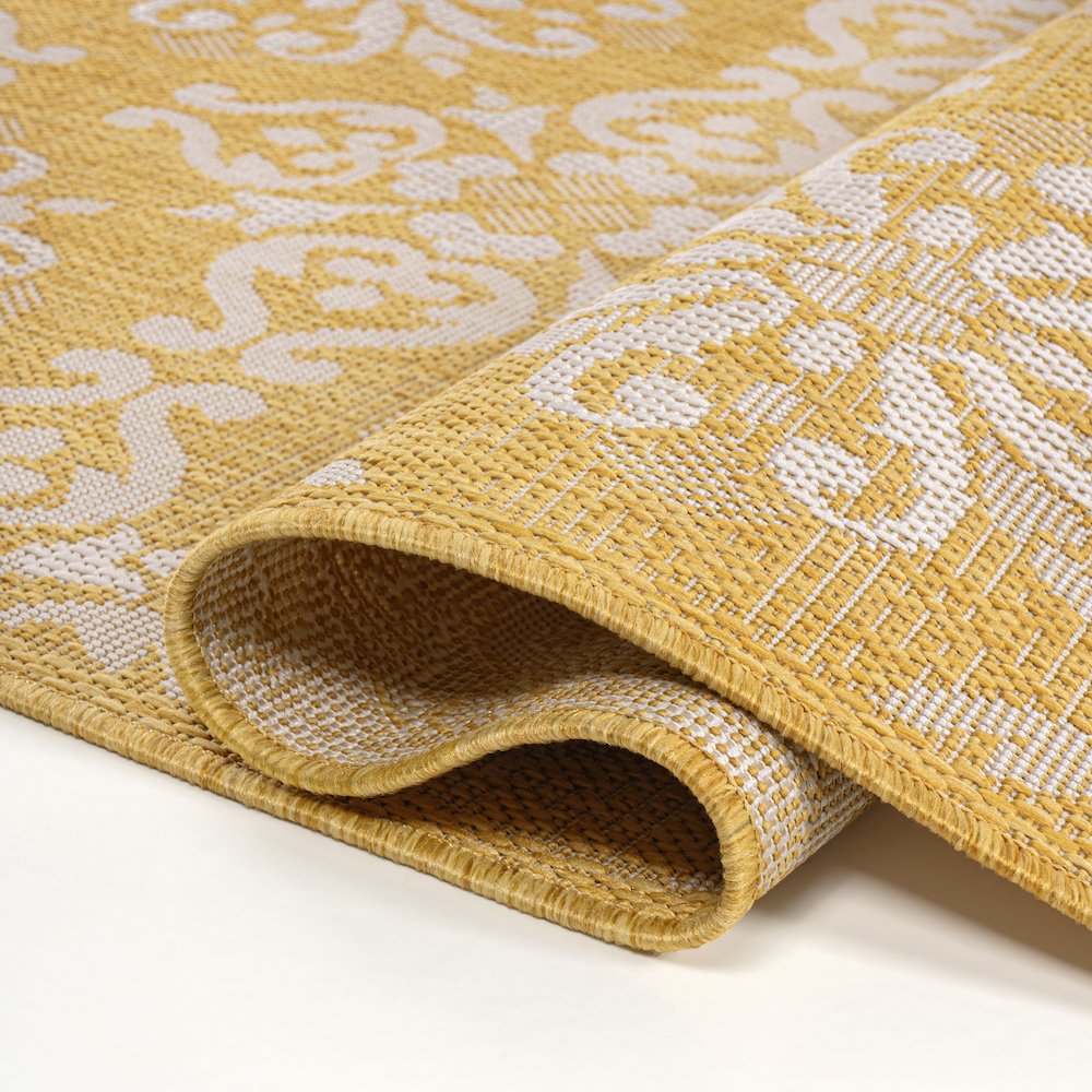 Amora Traditional Mediterranean Tile Design Indoor/Outdoor Area Rug