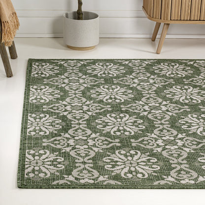 Maribel Traditional Classic All-Over Scroll Indoor/Outdoor Area Rug