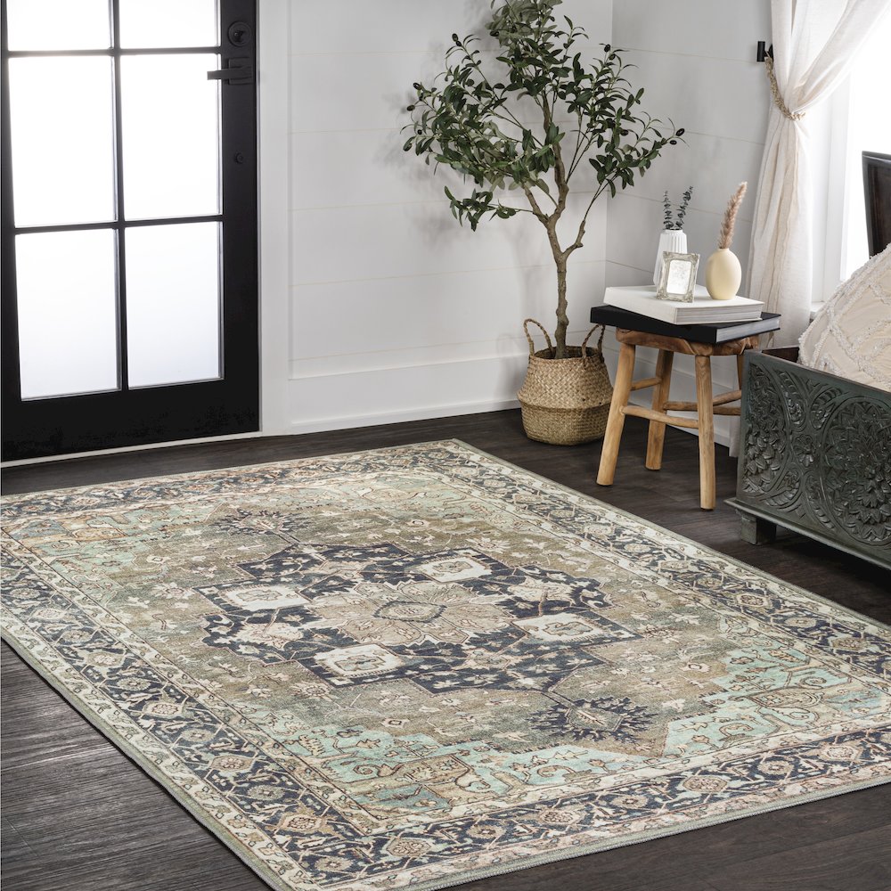Maris Ornate Medallion Machine-Washable Area Rug