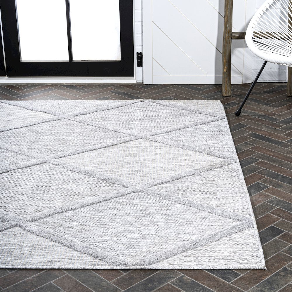 Salines Diamond Trellis Indoor/Outdoor Area Rug