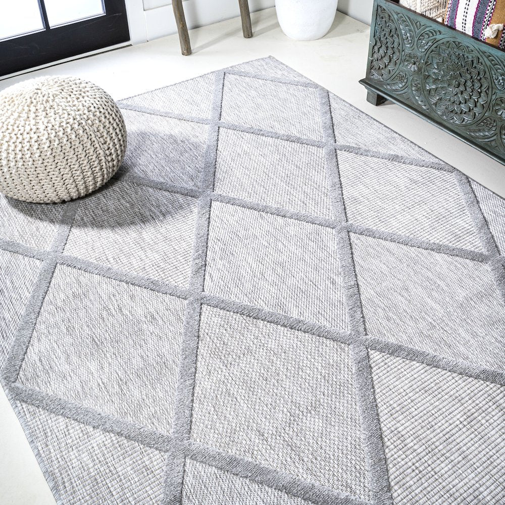 Salines Diamond Trellis Indoor/Outdoor Area Rug