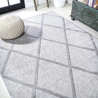 Salines Diamond Trellis Indoor/Outdoor Area Rug