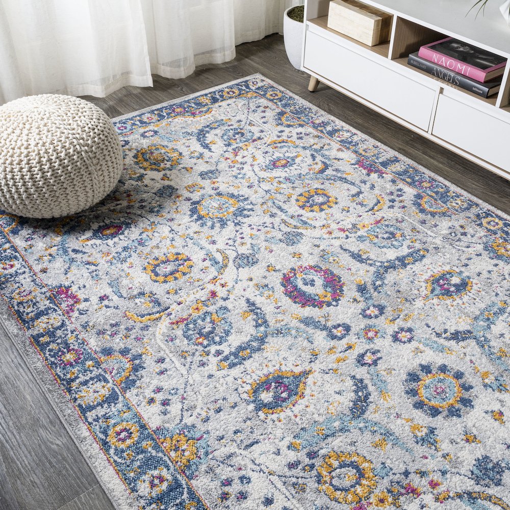 Izil Modern Persian Area Rug