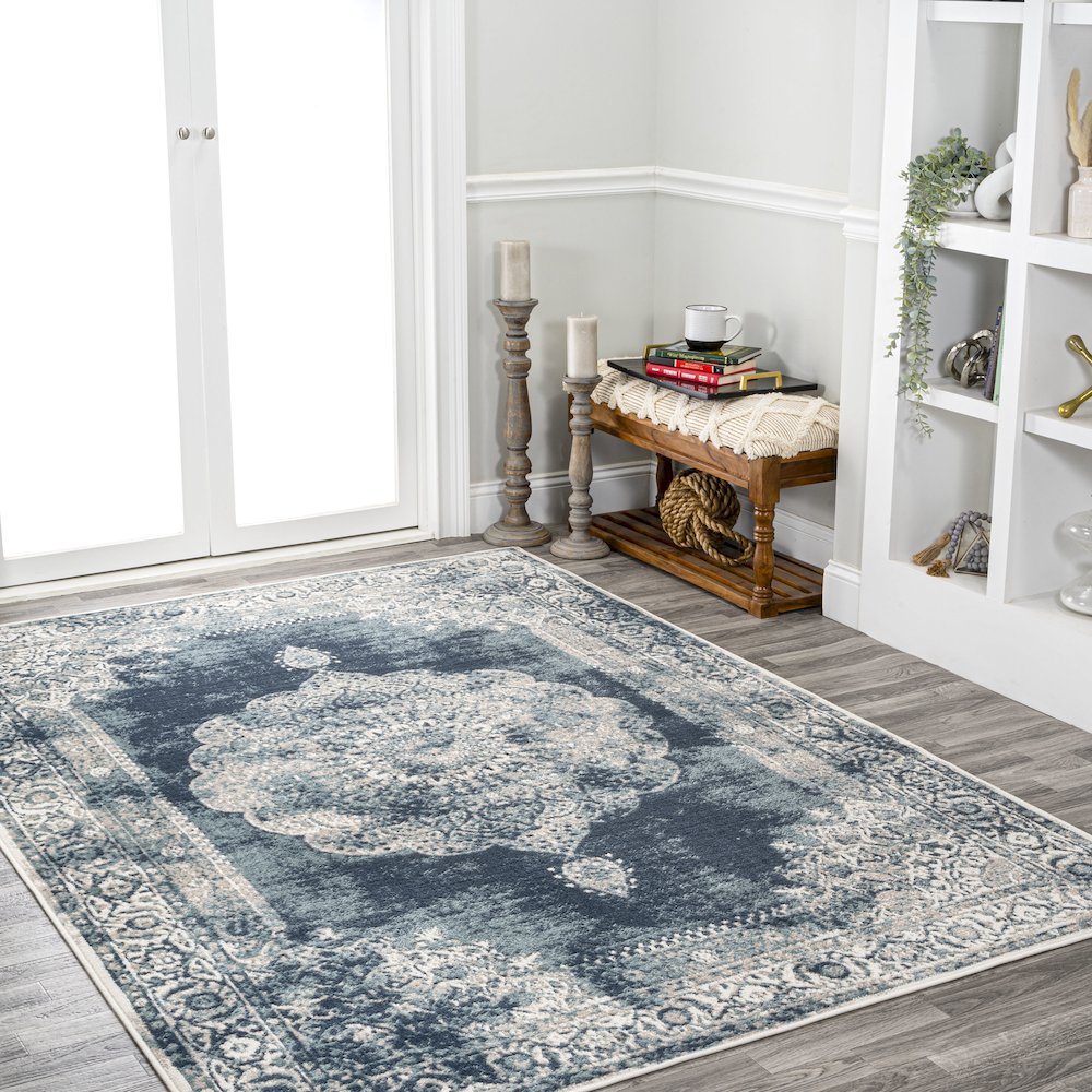 Kelly Rosalia Cottage Medallion Area Rug