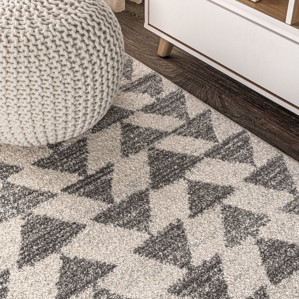 Aisha Moroccan Triangle Geometric Area Rug