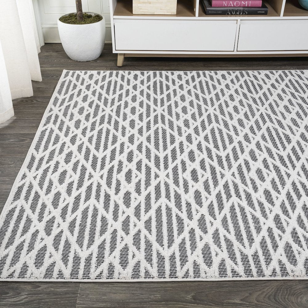 Ararat High-Low Pile Moroccan Diamond Modern Indoor/Outdoor Area Rug