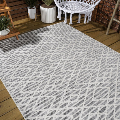 Ararat High-Low Pile Moroccan Diamond Modern Indoor/Outdoor Area Rug