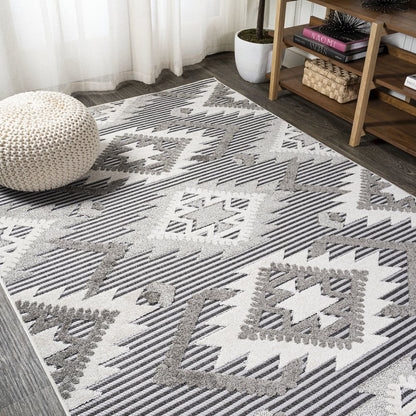 Sumak High-Low Pile Neutral Diamond Kilim Area Rug