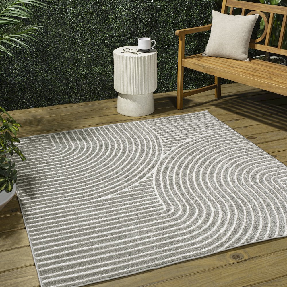 Hallie High-Low Minimalist Curve Geometric  Indoor/Outdoor  Rug