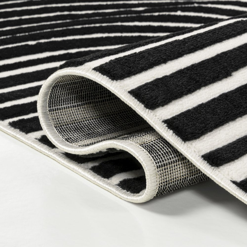 Hallie High-Low Minimalist Curve Geometric Black/White 5 ft. x 8 ft. Area Rug