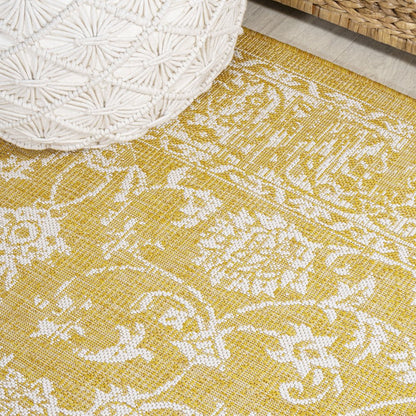 Tela Bohemian Textured Weave Floral Indoor/Outdoor Area Rug