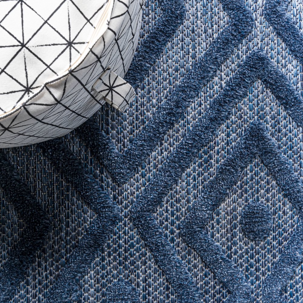 Balansat Moroccan Diamond Indoor/Outdoor Area Rug