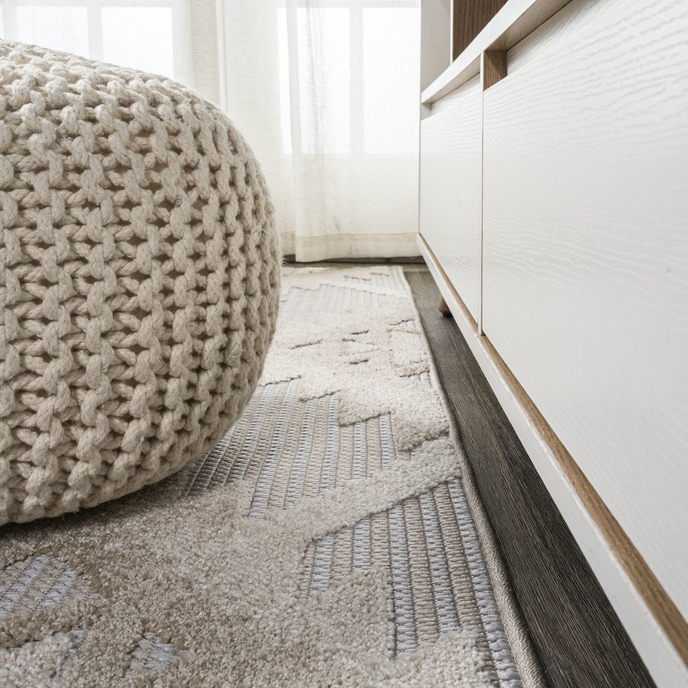 Sumak High-Low Pile Neutral Diamond Kilim Area Rug