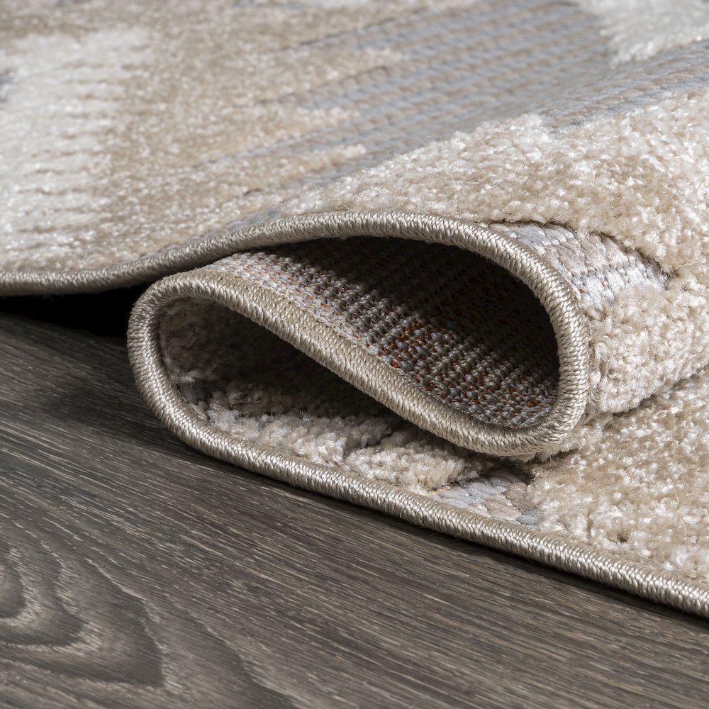 Sumak High-Low Pile Neutral Diamond Kilim Area Rug
