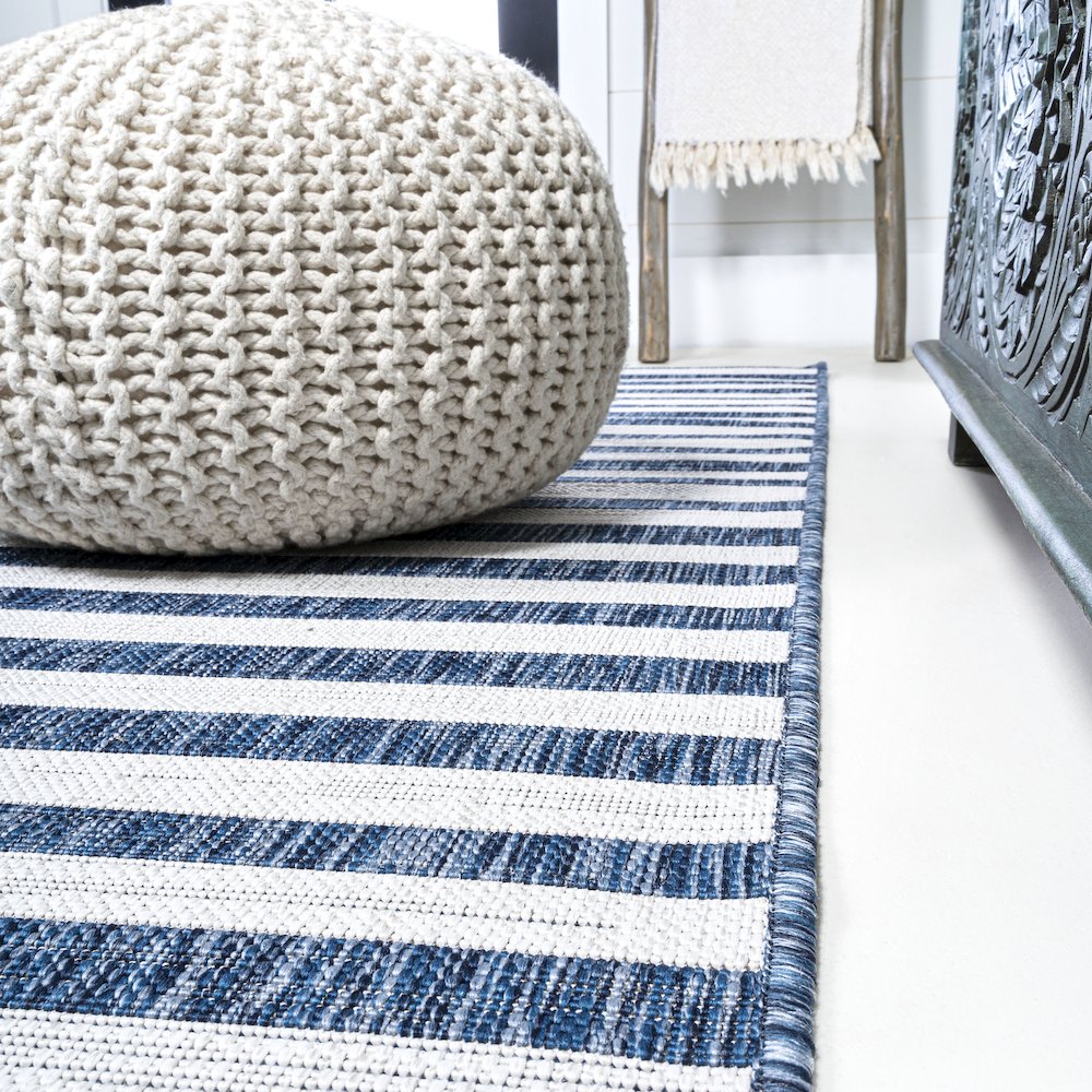 Sukie Modern Offset Stripe Indoor/Outdoor Area Rug