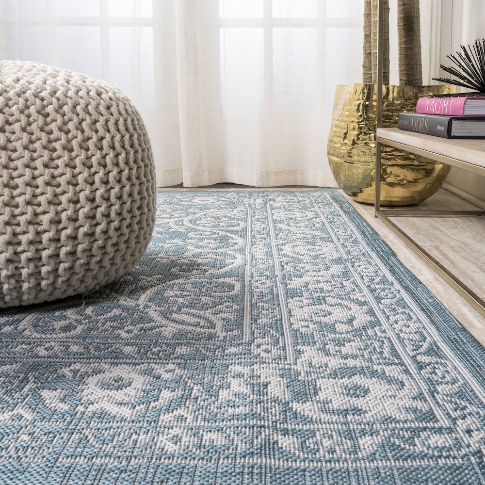 Galon Filigree Indoor/Outdoor Area Rug