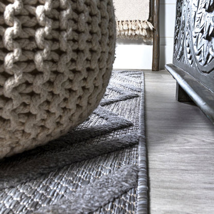 Balansat Moroccan Diamond Indoor/Outdoor Area Rug