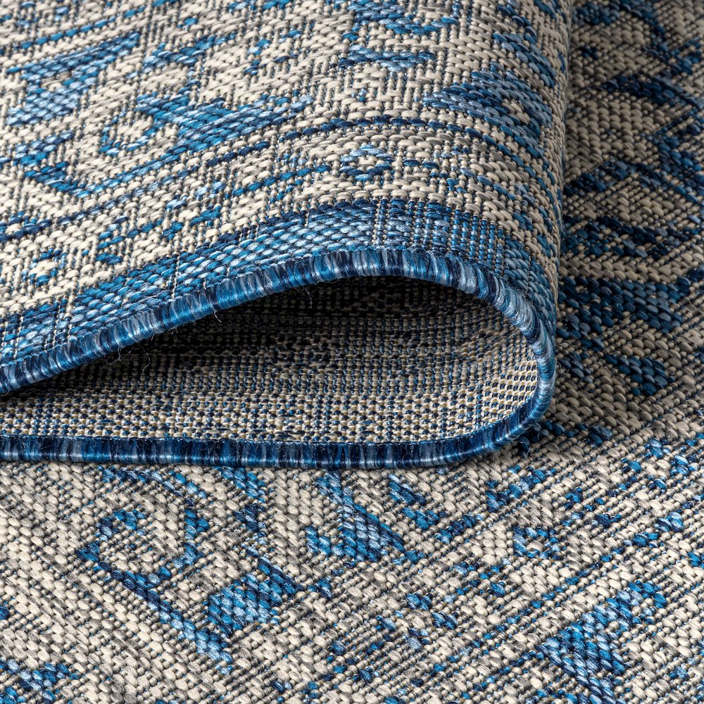 Sinjuri Medallion TetuWeaveIndoor/Outdoor  Rug