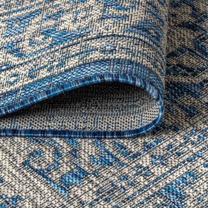 Sinjuri Medallion TetuWeaveIndoor/Outdoor  Rug