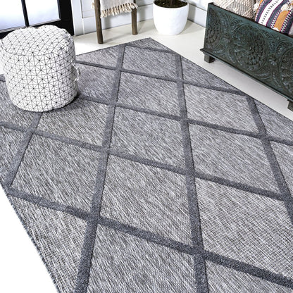 Salines Diamond Trellis Indoor/Outdoor Area Rug