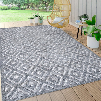 Portmany Neutral Diamond Trellis Indoor/Outdoor Area Rug