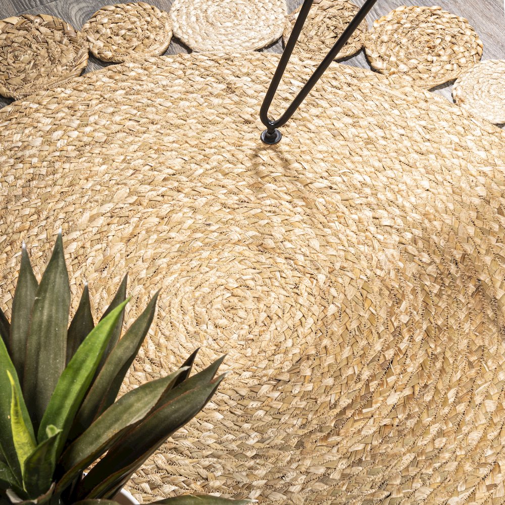Eden Round Area Rug