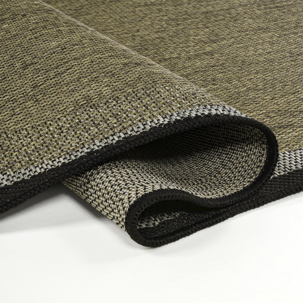 Brown/Black 4 ft. x 6 ft. Indoor/Outdoor Shaped Area Rug