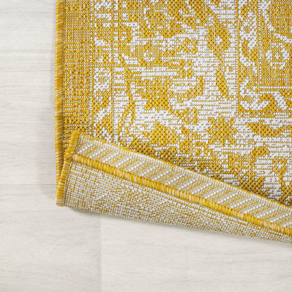 Tela Bohemian Textured Weave Floral Indoor/Outdoor Area Rug